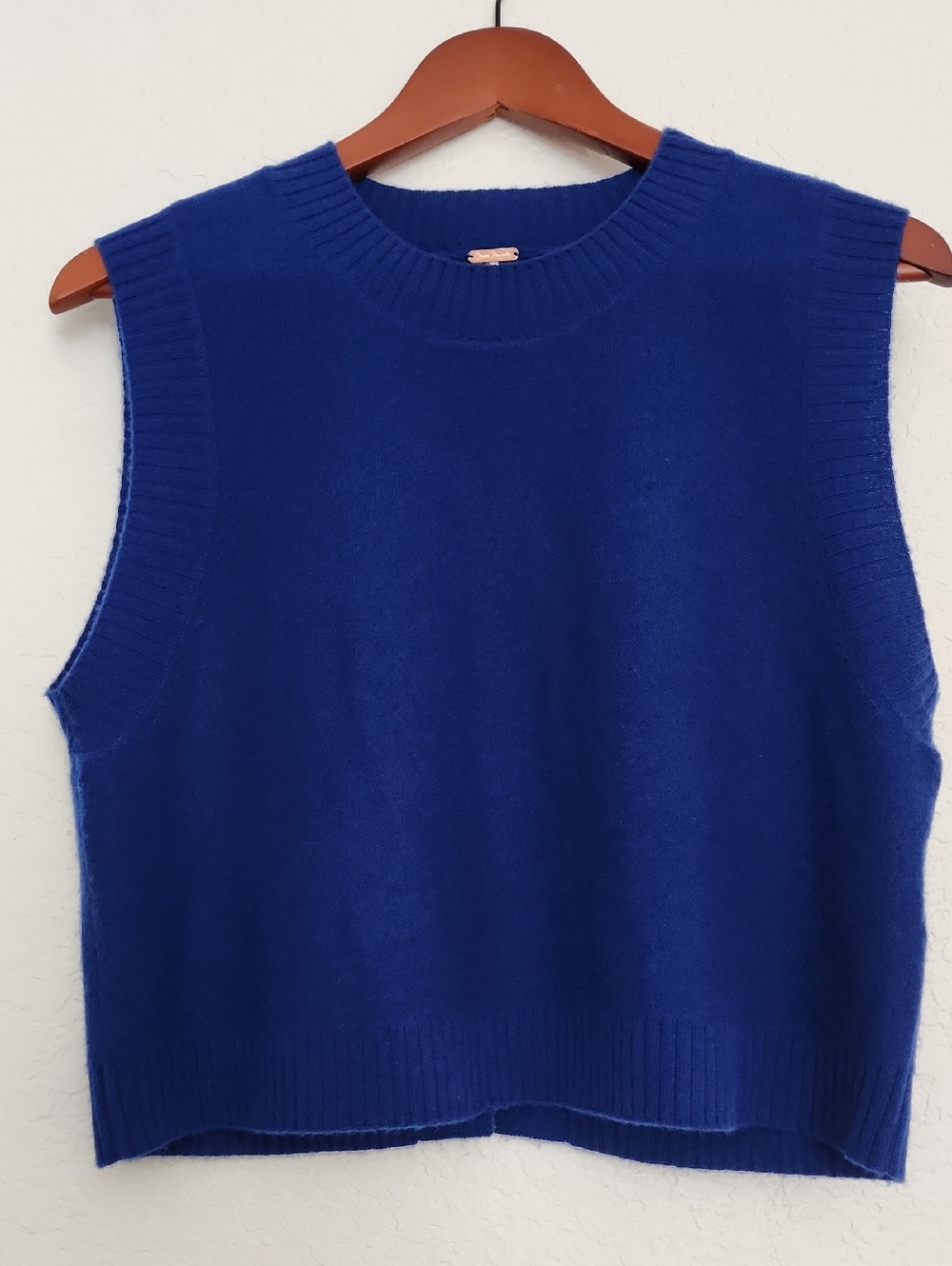 Free People NEW 100% Soft Wool & Cashmere Blue Knit Sleeveless Sweater Vest